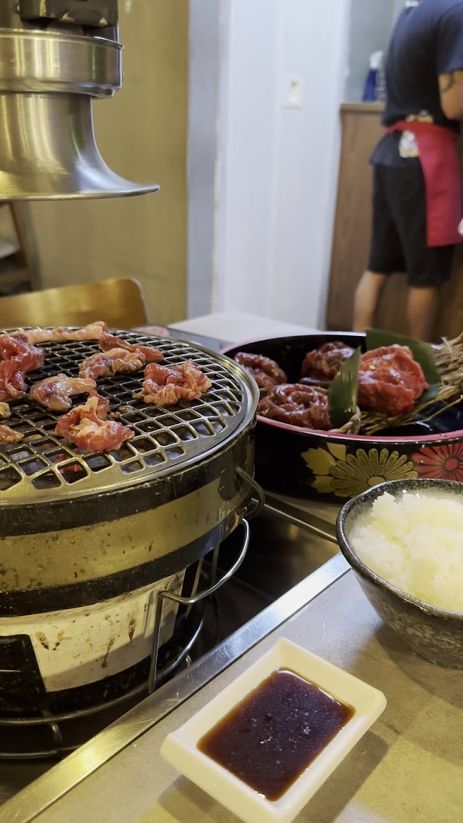Wakuwaku Yakiniku (Halal) - Photo 1