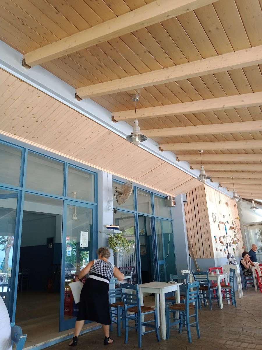 Taverna Antonis