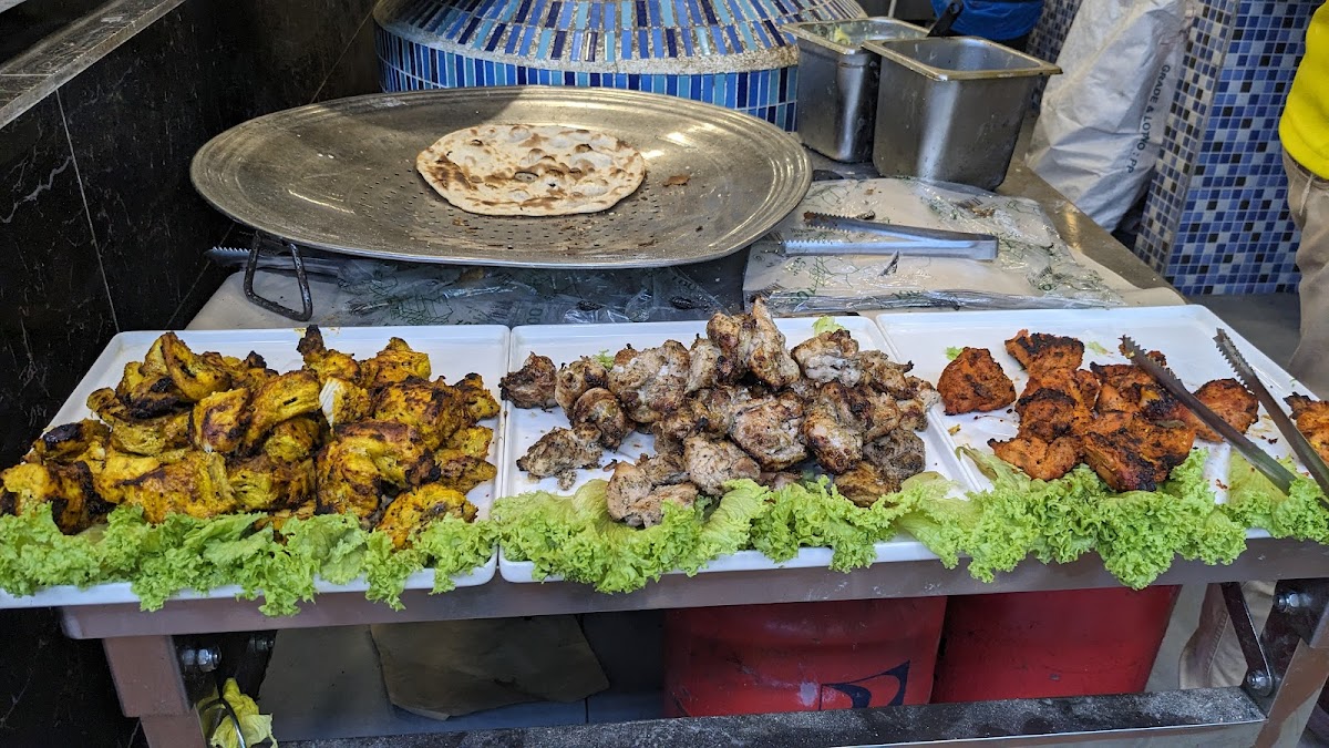 Ziyafat Restaurant - Photo 4