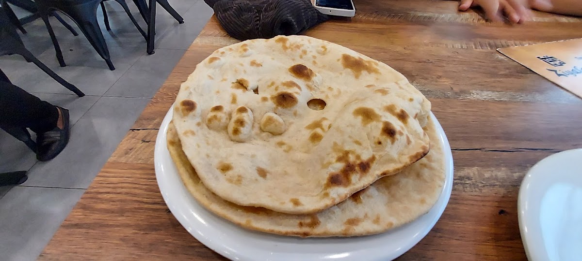 Ziyafat Restaurant - Photo 6