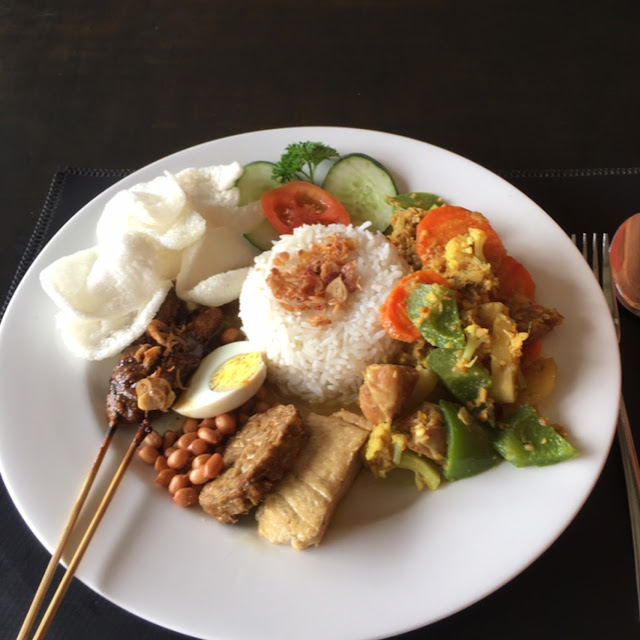 Nasi Campur Bali