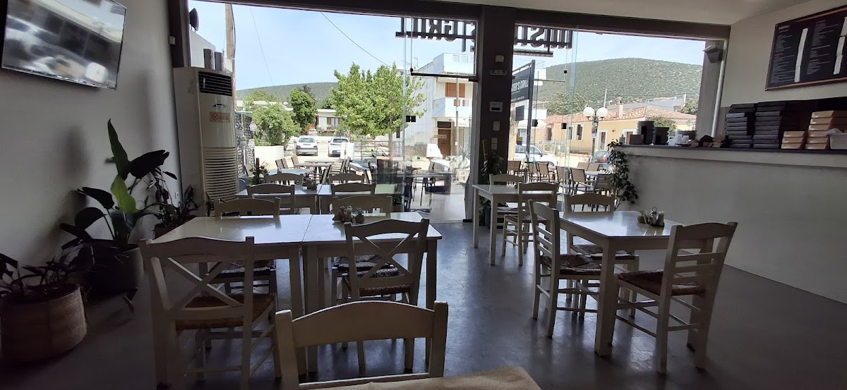 Mister’s Grill - Photo 4