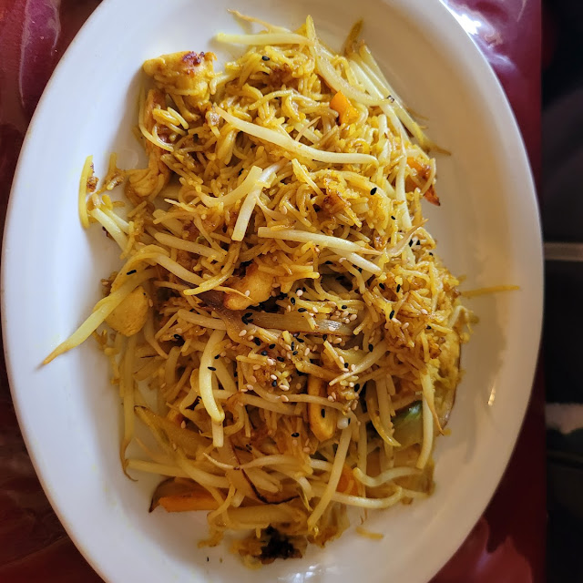 Chicken Singapore Rice Noodles