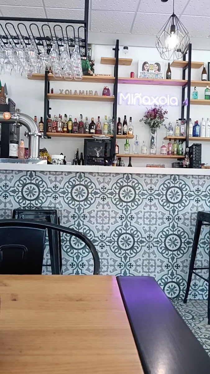 Cafetería Miñaxoia - Photo 1