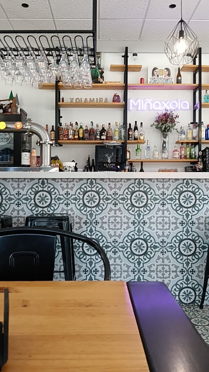 Cafetería Miñaxoia - Photo 3