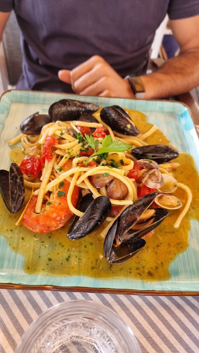 Sal De Riso Ristorante & Bistrot - Photo 9