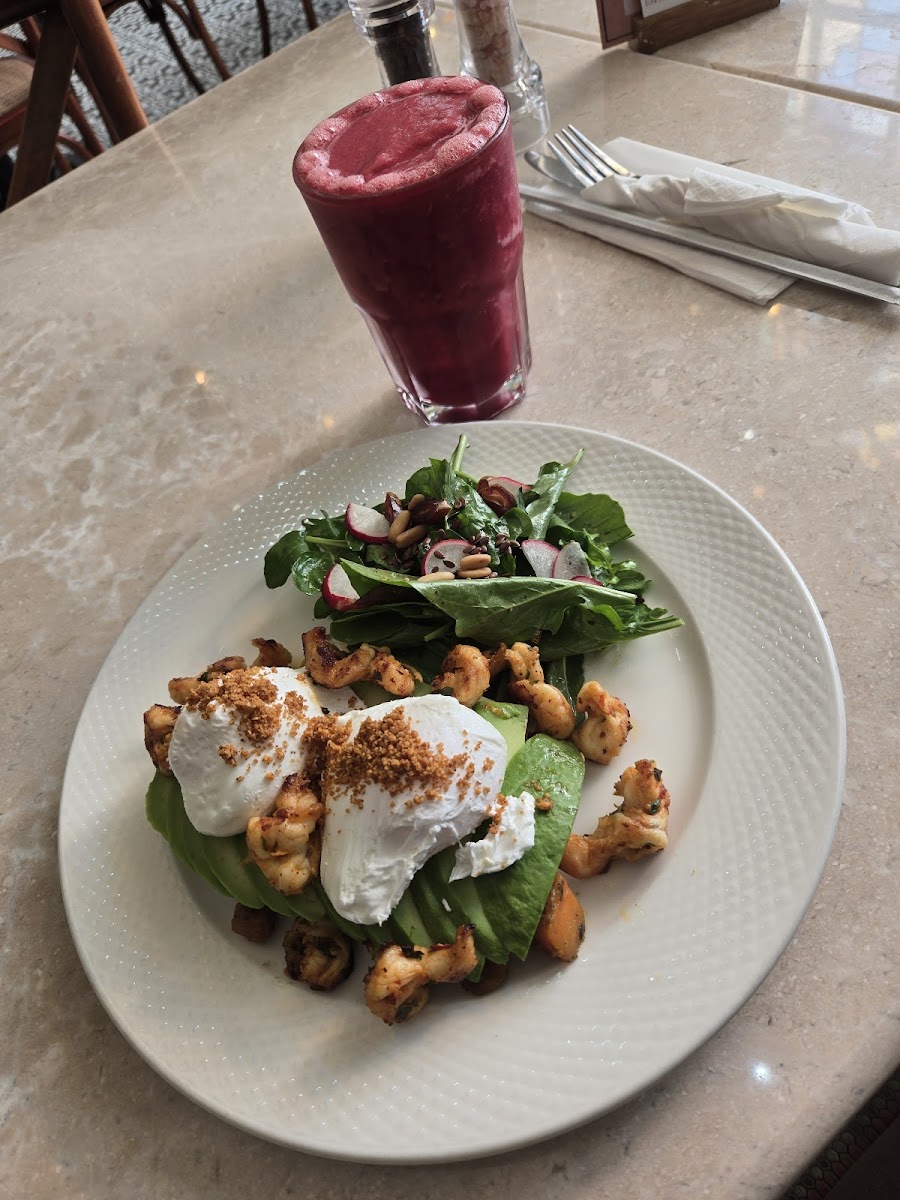 Mani's Cafe Qurum - Photo 5