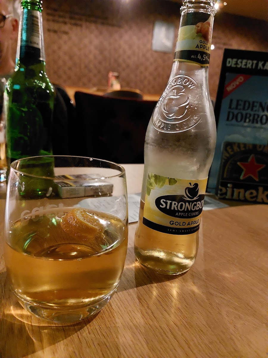 Caffe Akademija - Photo 9