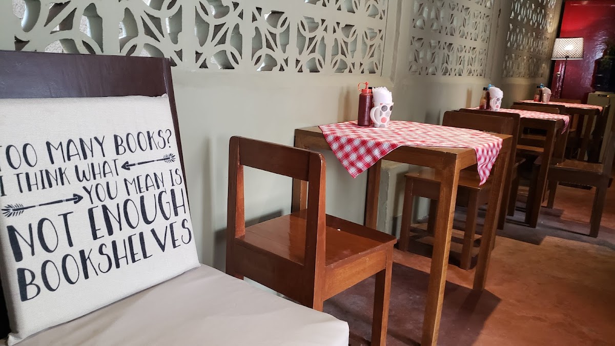 NEVA’S PIZZA - Valencia Branch