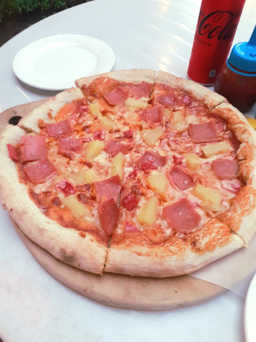 NEVA’S PIZZA - Valencia Branch - Photo 6