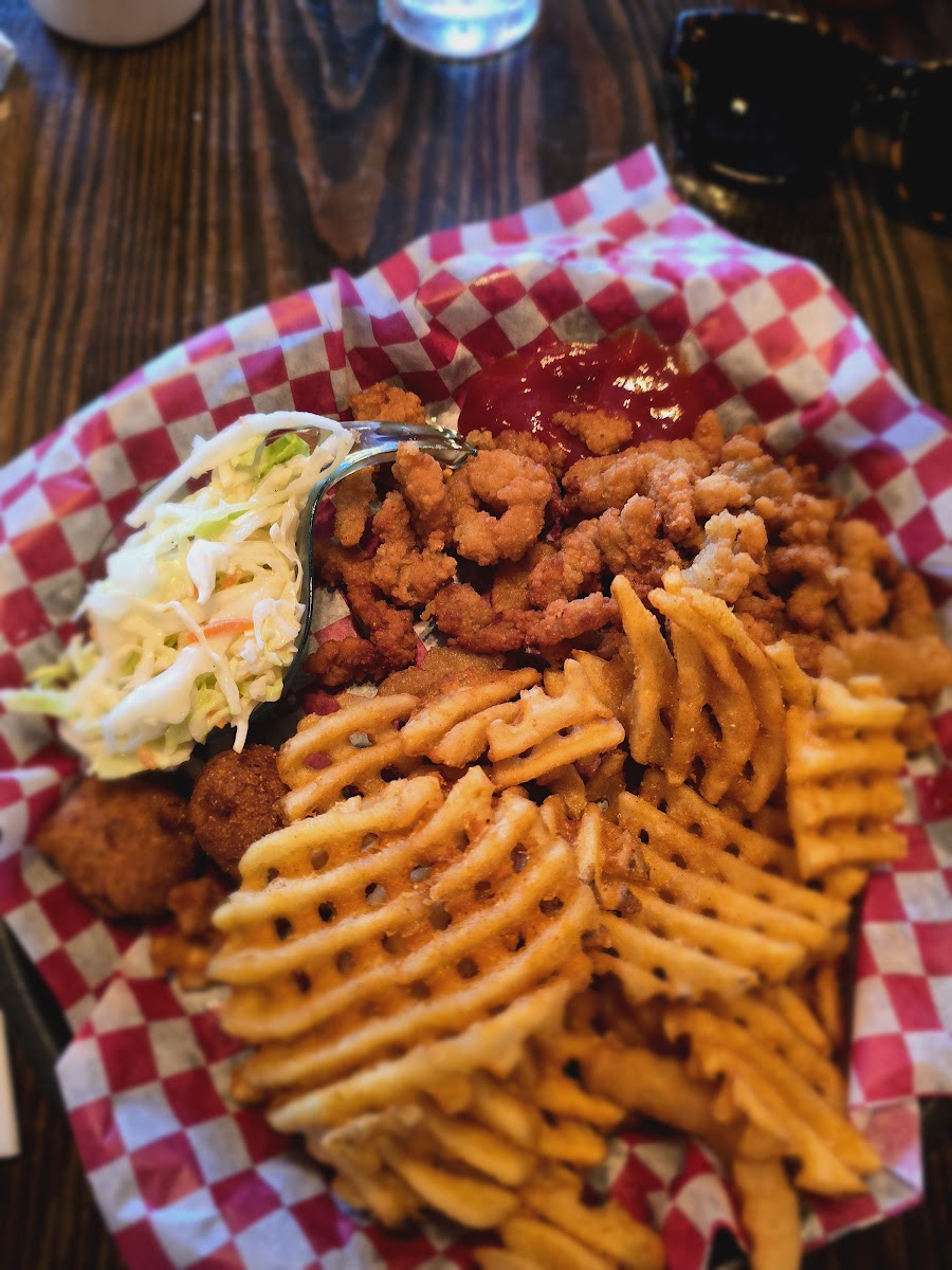 Spring River Draft House & Grill - Photo 6