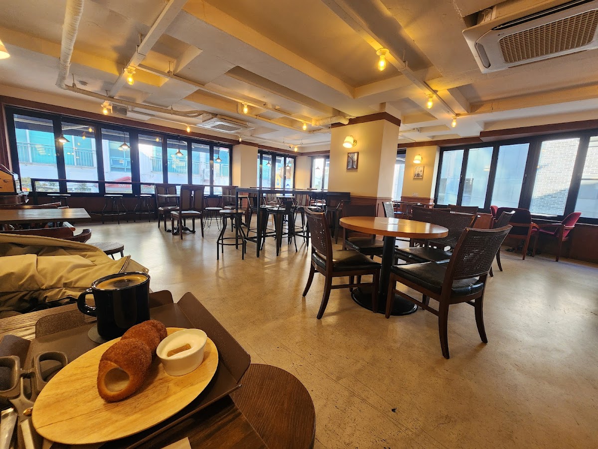 카페폴 (cafe paul) - Photo 2