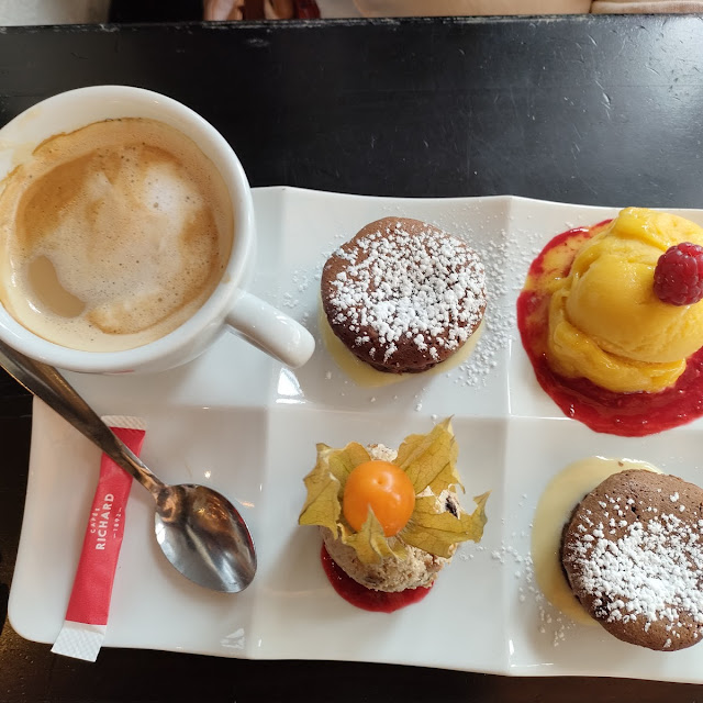 Café Gourmand