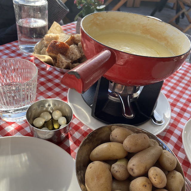 Fondue Moitié-moitié - Gruyère And Vacherin Fribourgeois