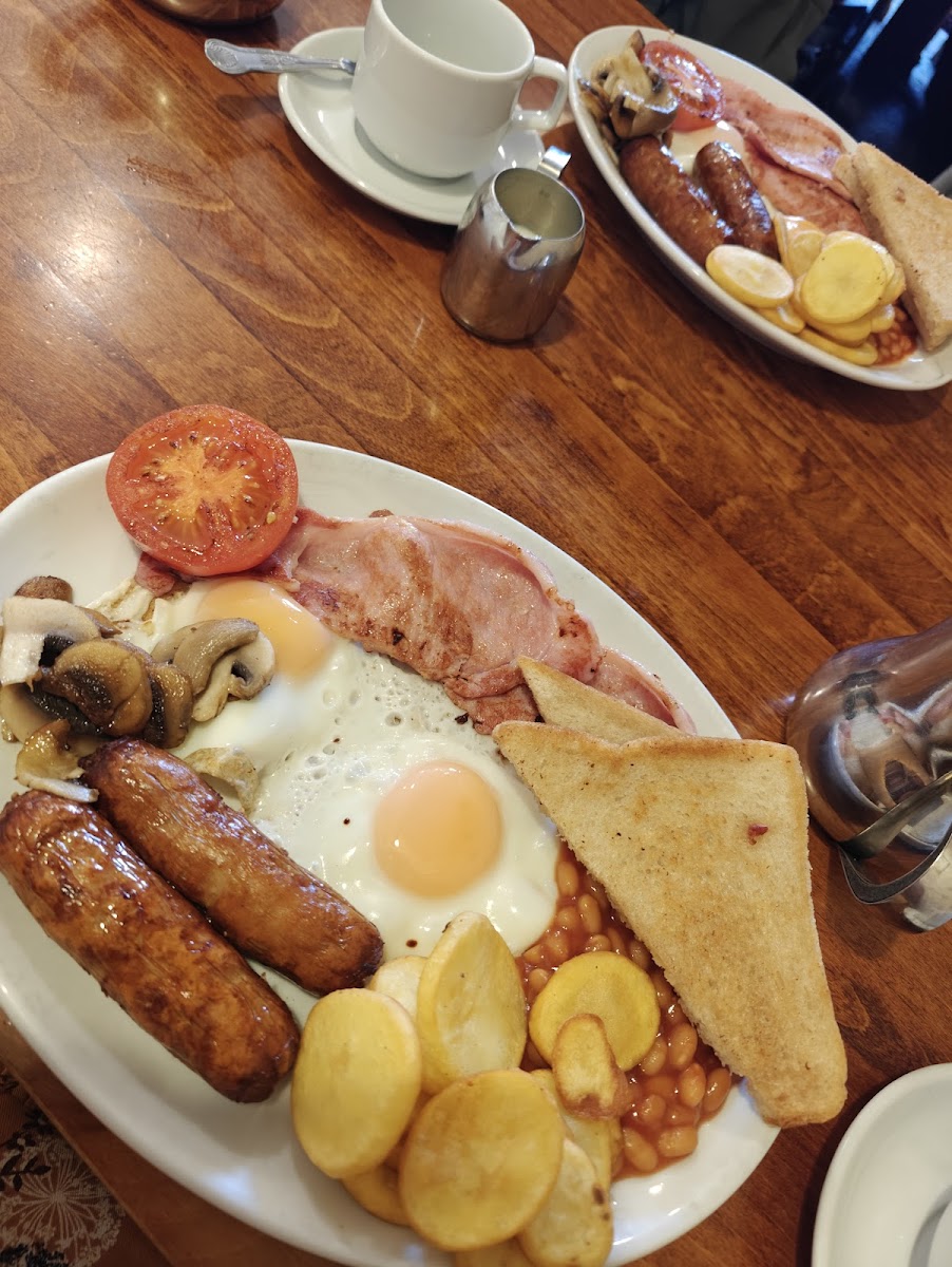 The Strand Cafe - Photo 2