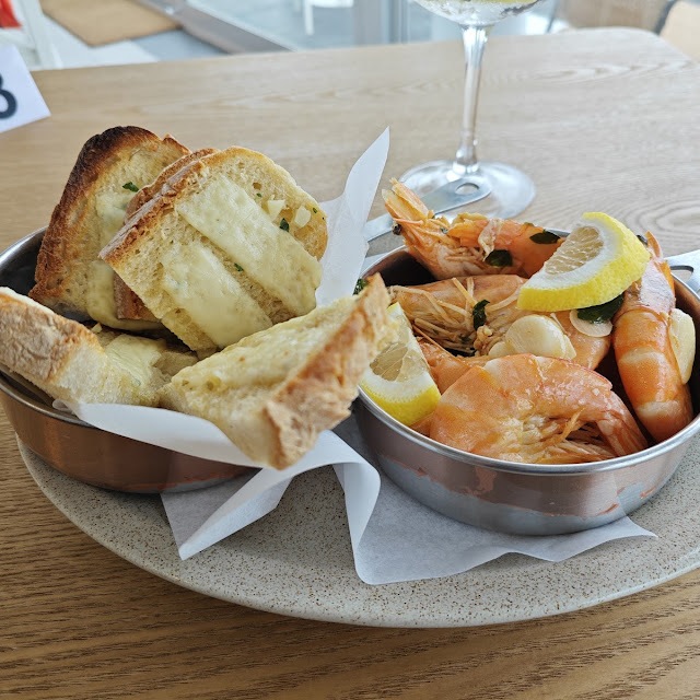 Fried Shrimps with a Small Beer