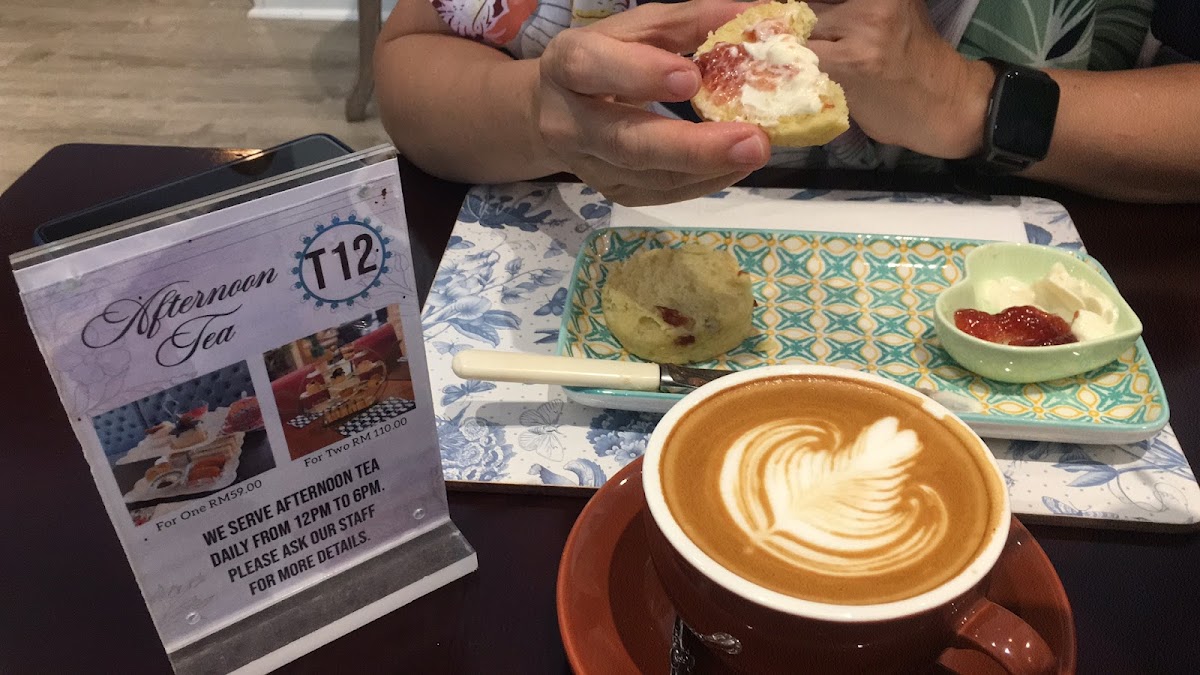 Tim's Tea House Cafe - Photo 4