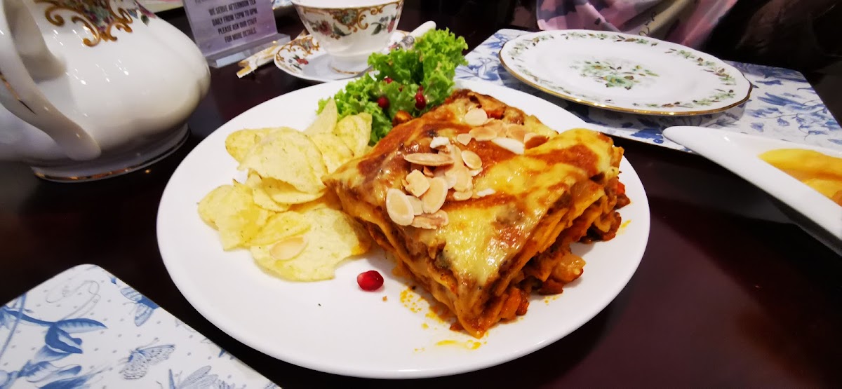 Tim's Tea House Cafe - Photo 8