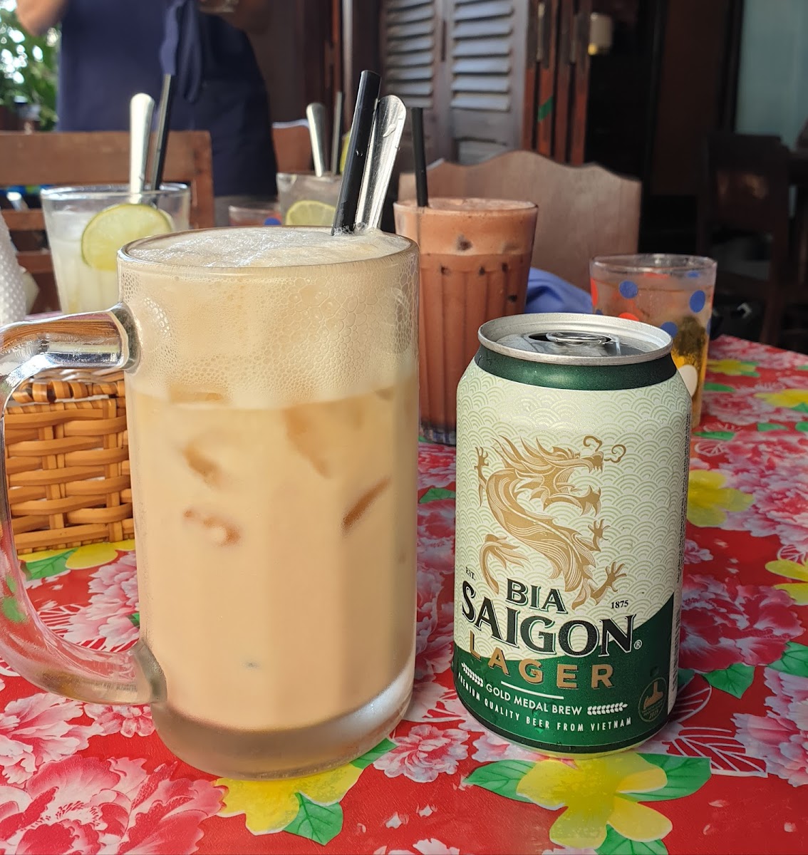 Ca phe Đo-Phu, com tam Đai-Han - Photo 4