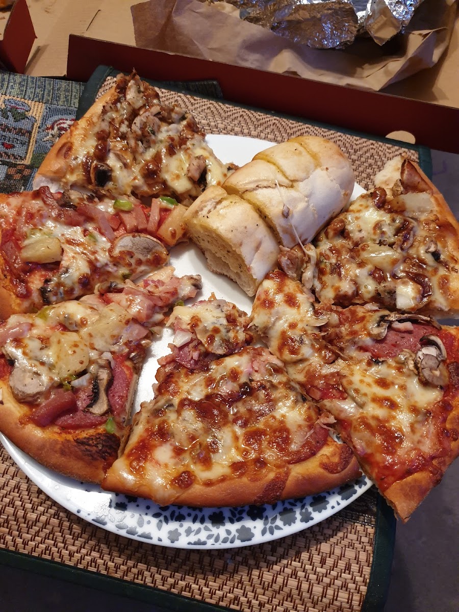 Pizza 2 Go Macquarie Fields - Photo 5