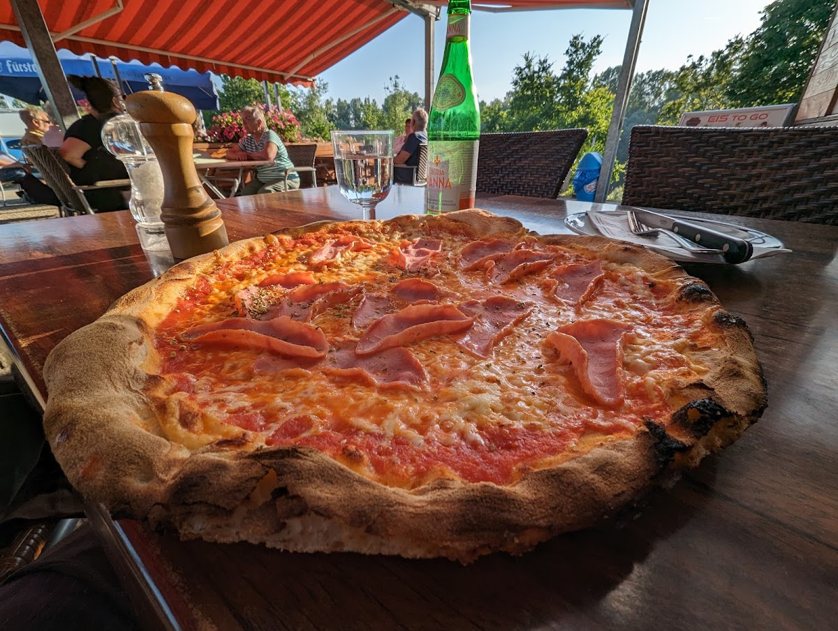 Trattoria Pizzeria Lucano - Photo 6