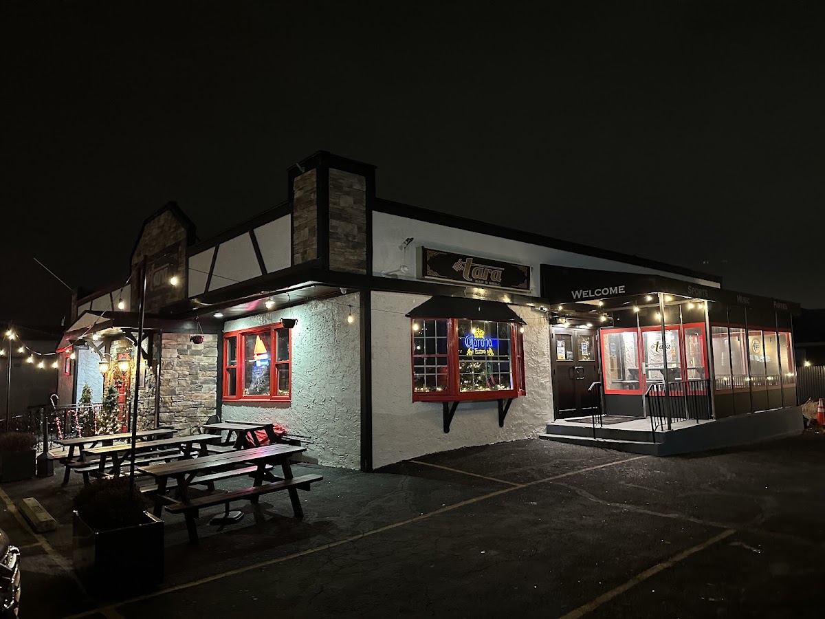Tara Bar & Grill - Photo 9