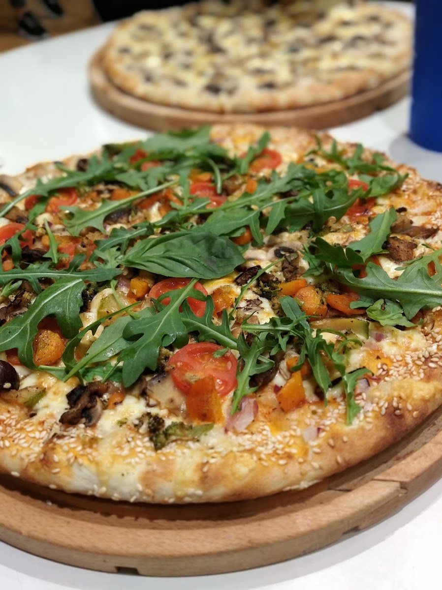 Proper Pizza Rruga e Kavajës (Proper Place Vila) - Photo 5