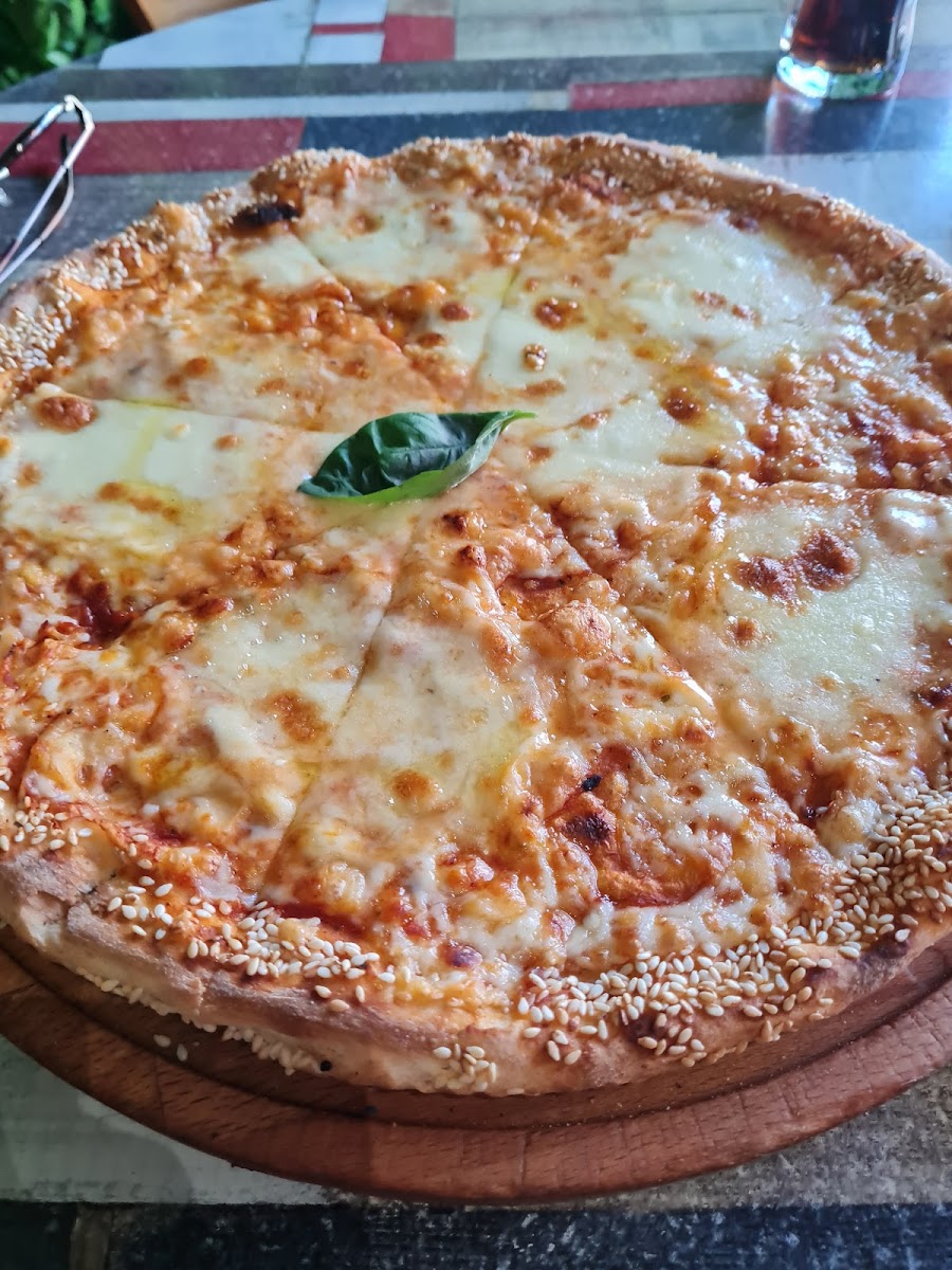 Proper Pizza Rruga e Kavajës (Proper Place Vila) - Photo 7