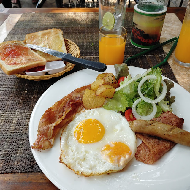 American Breakfast