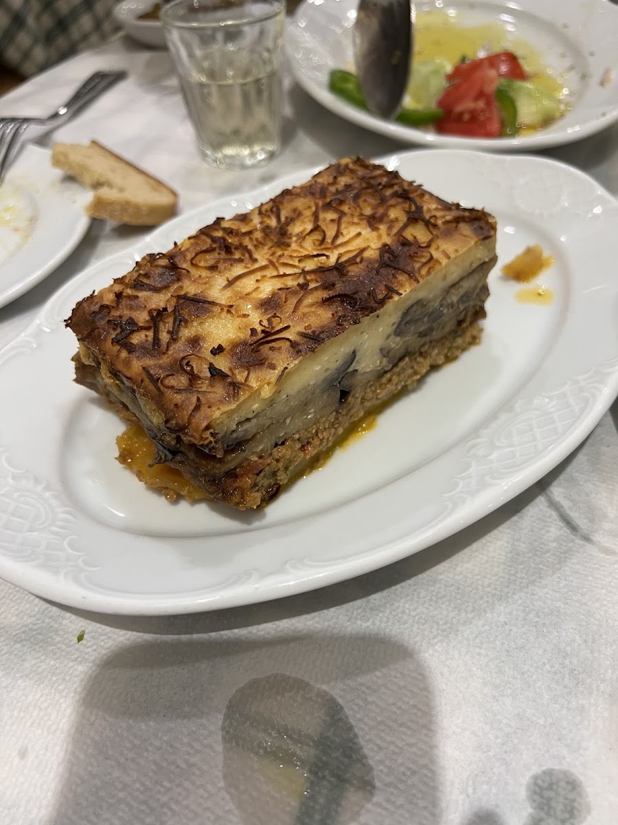 Mezedes Tavern Noulis - Photo 6