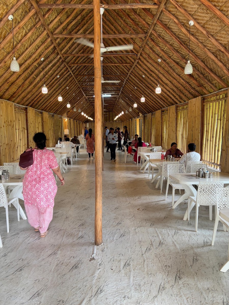 Tamarind Tree Way Side Amenities - Photo 2