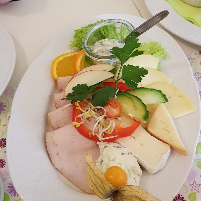 Frühstücksplatte