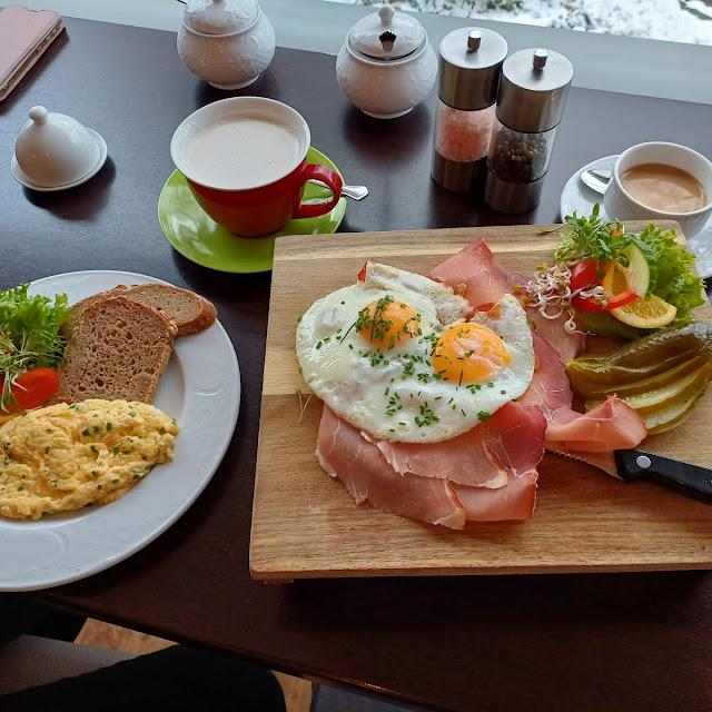 Schiebeei Und Strammer Max