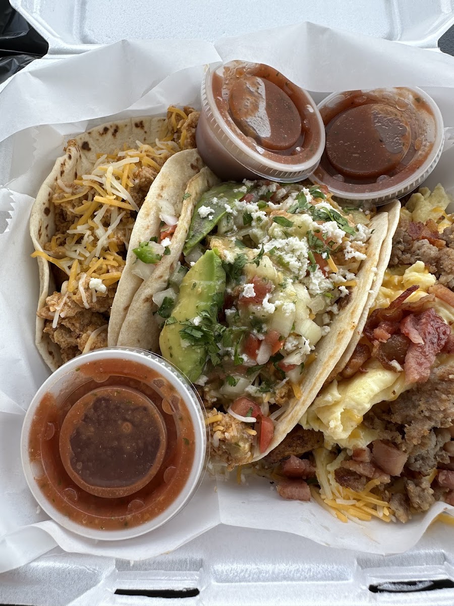 Rise Breakfast & Tacos - Photo 3