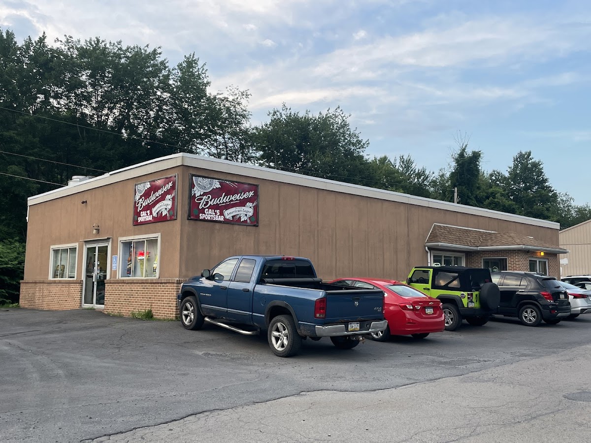 Gal's Sports Bar