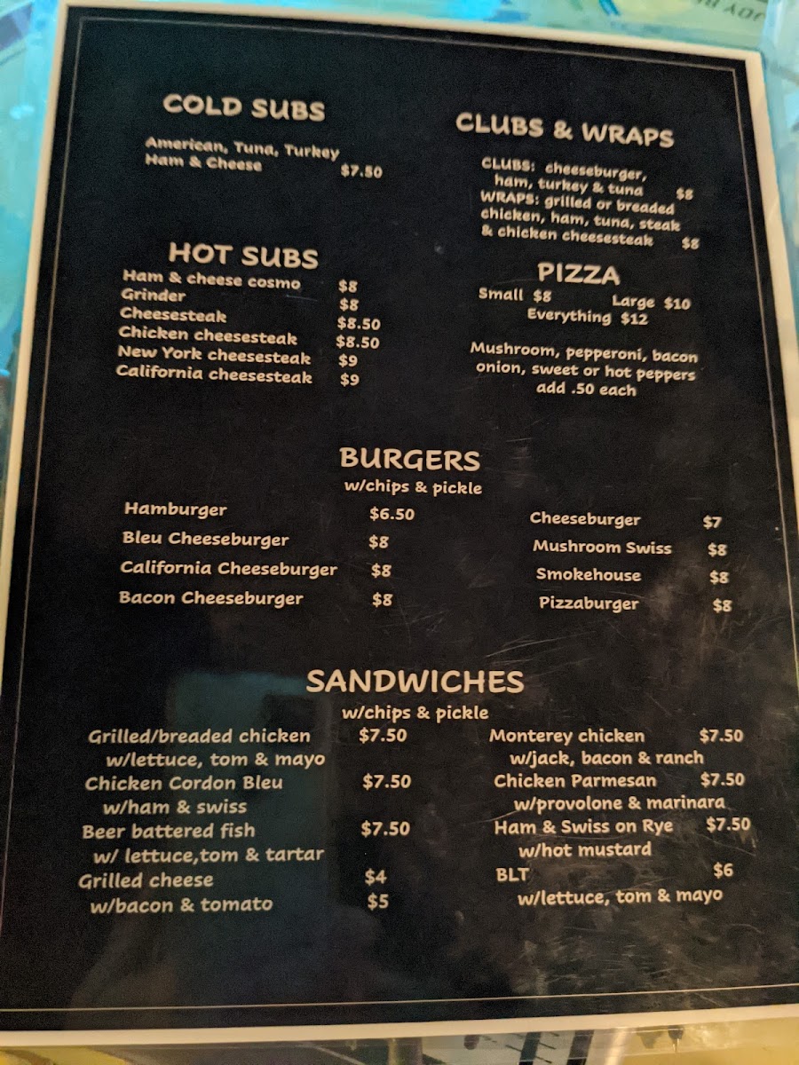 Gal's Sports Bar - Photo 3