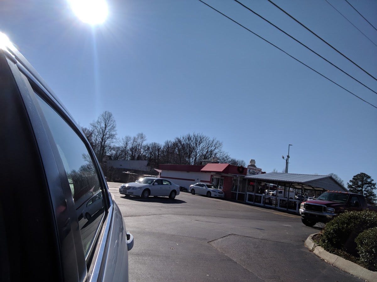 Crossroads Grill - Photo 3