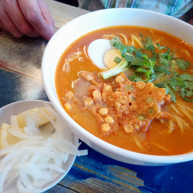 Ong Noh Khauk Swel Coconut Noodles Soup