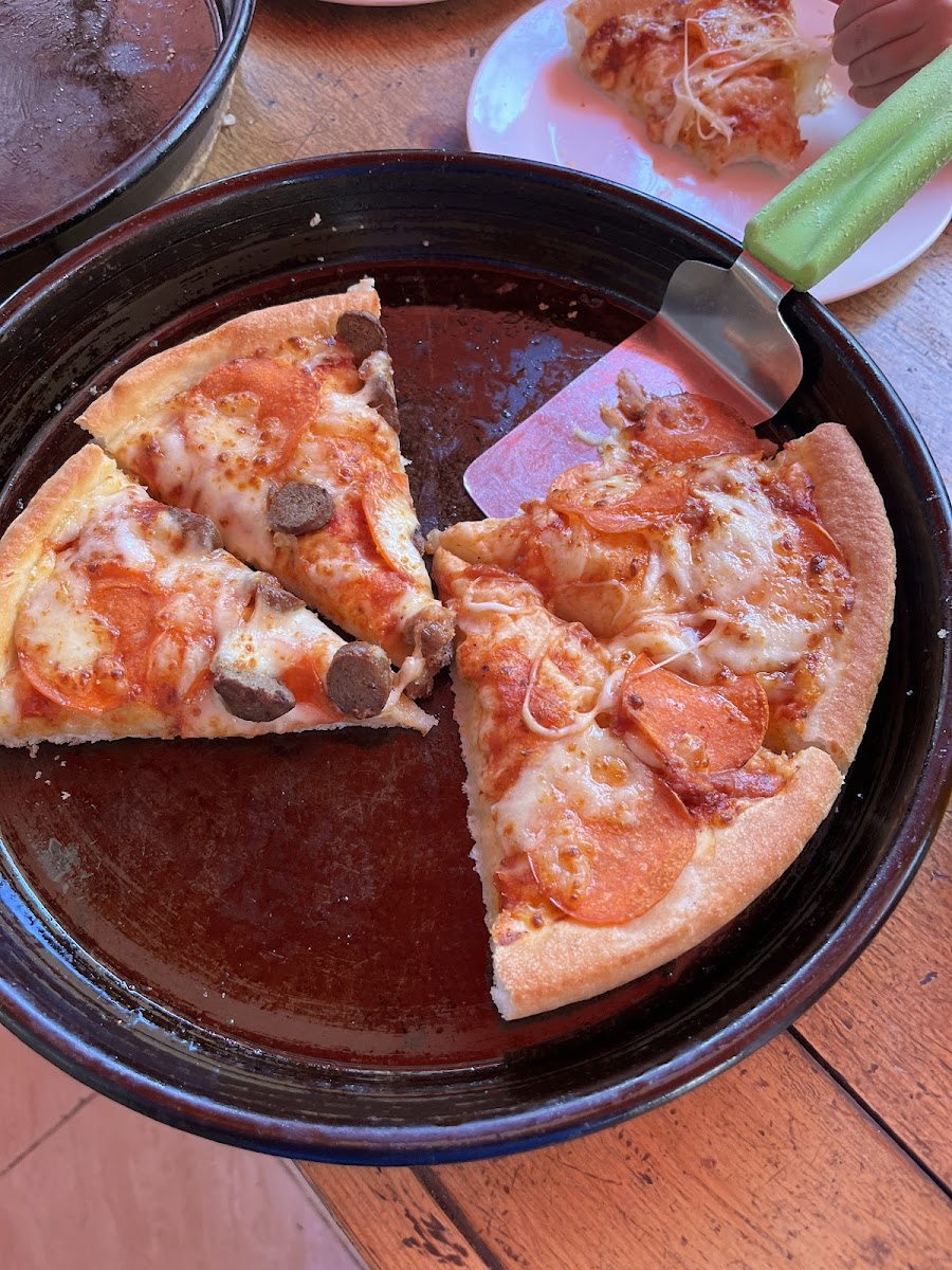 Pizza Hut Morning Star - Photo 8