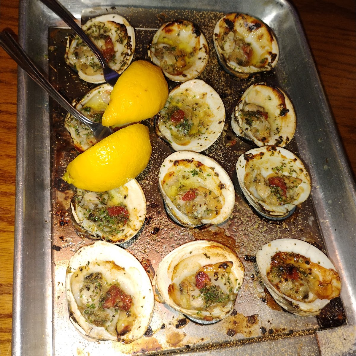 Broadway Bar & Grille - Photo 3