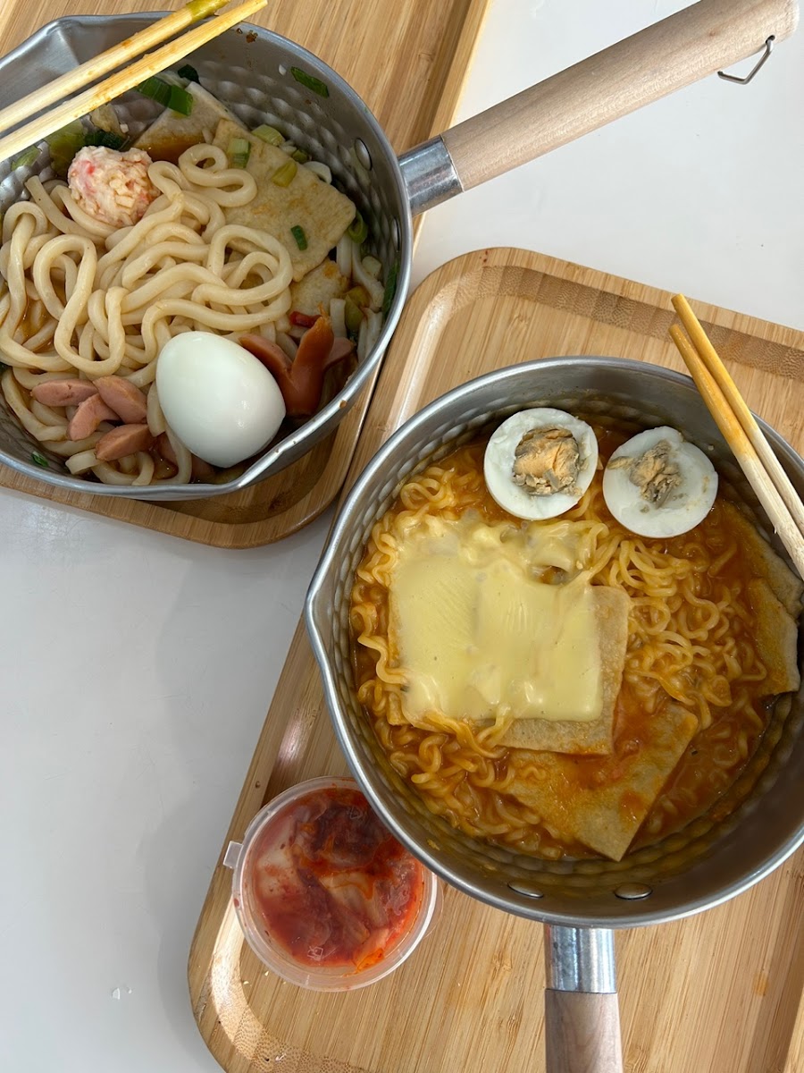 Kim's Ramyun#1 - Timog Ave - Photo 3