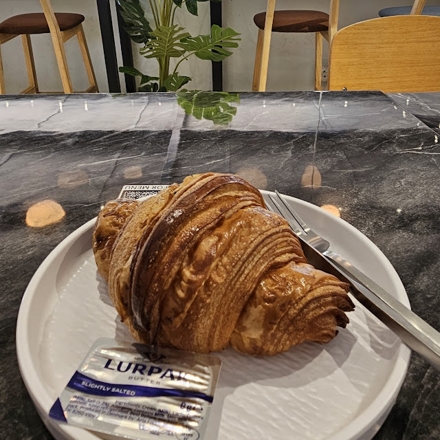 Butter Croissant