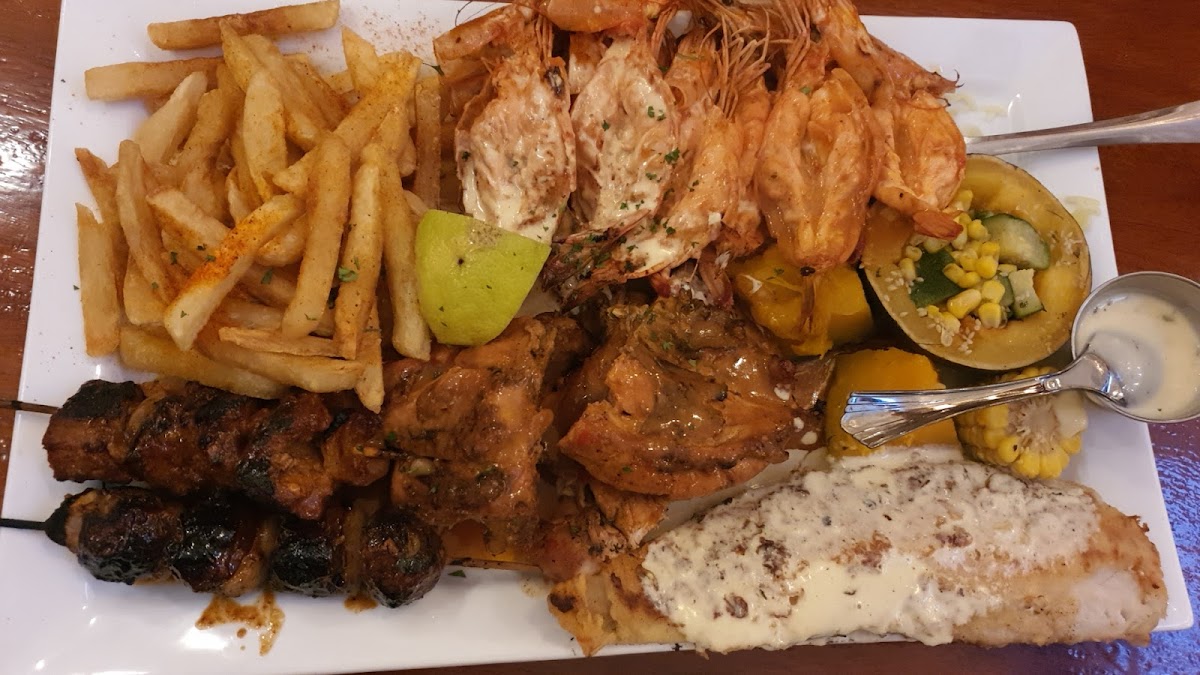 Sunkist Restaurant - Photo 3