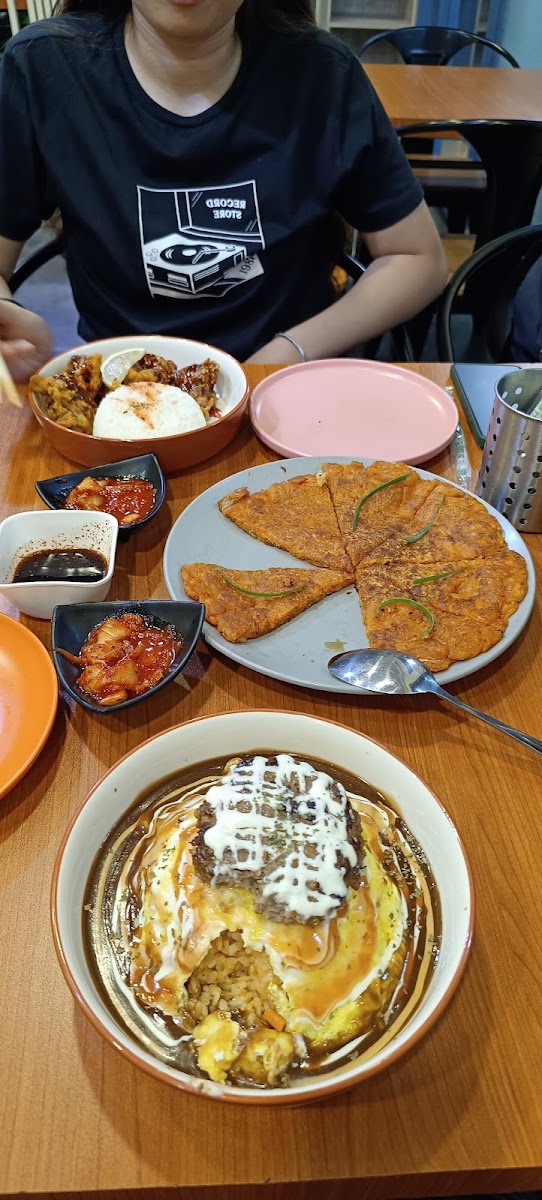 The Korea Terrace Coffee & Restaurant - Photo 7