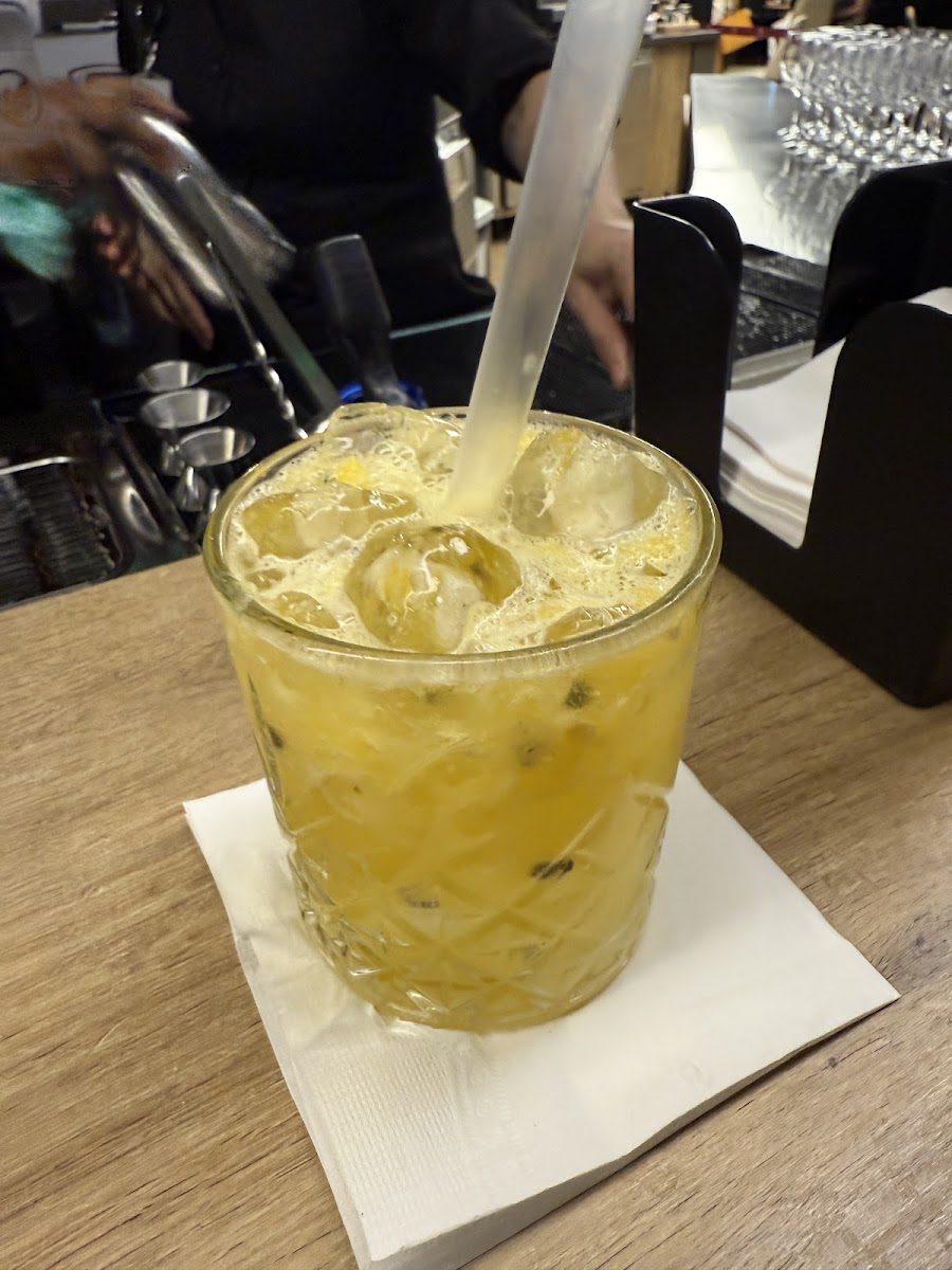 Plaza Premium Lounge (Domestic Departures, Terminal 2) - Photo 4