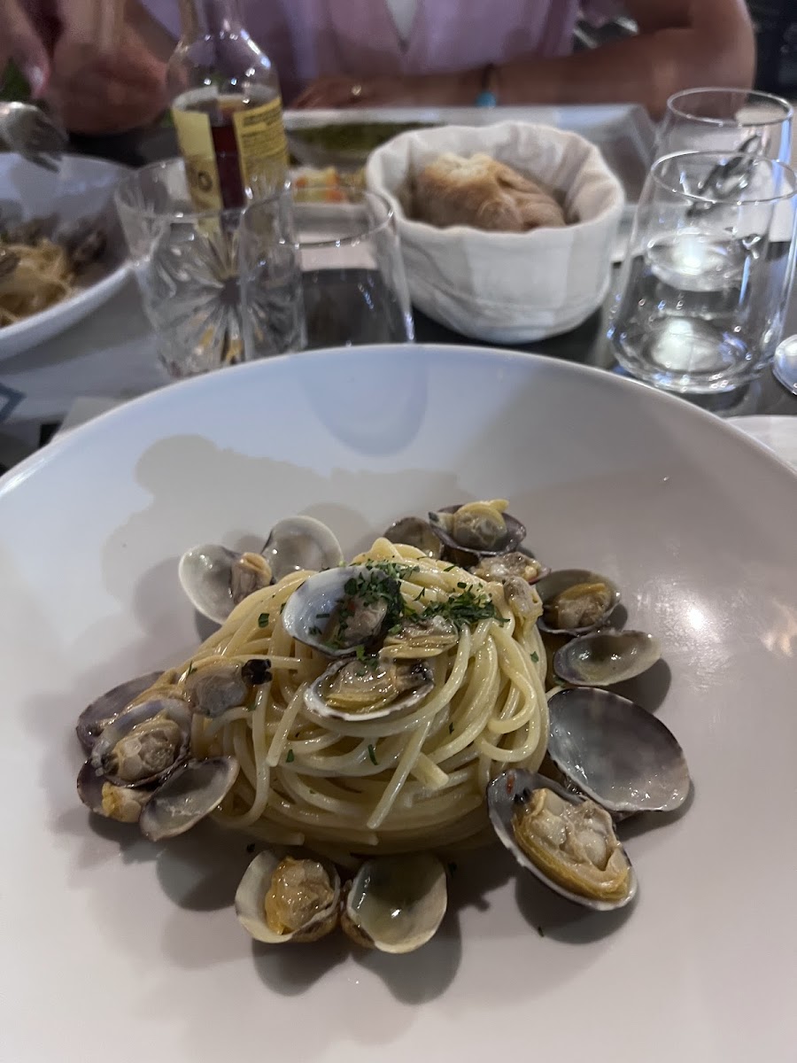 Marasusa Bistrot di mare - Photo 2