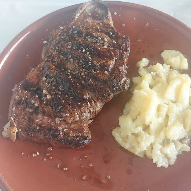 Entrecot Al Punto Para Mi Gusto Hecho de Más