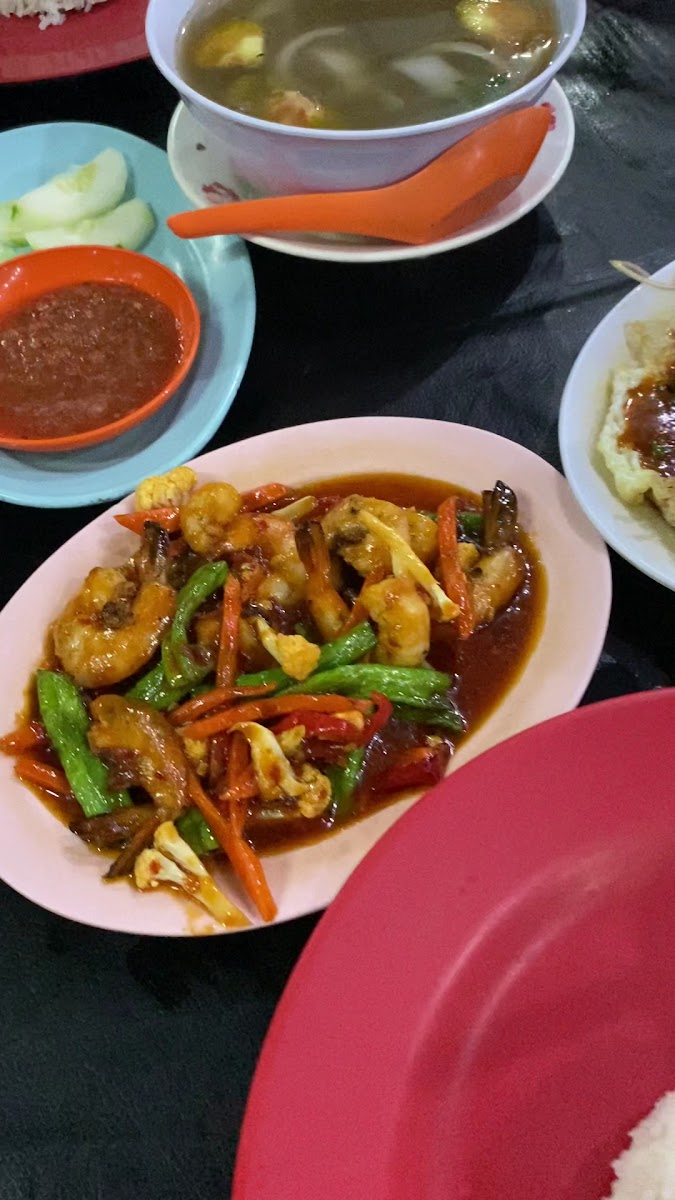 Pattani Seafood Sdn Bhd - Photo 1