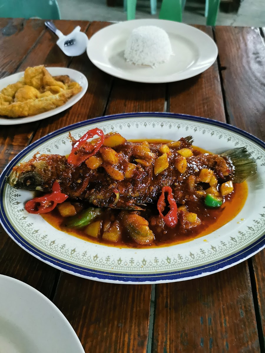 Pattani Seafood Sdn Bhd - Photo 4