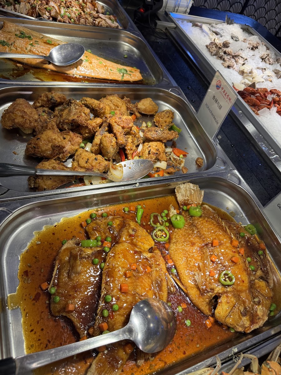 China Restaurant Gourmet City - Photo 2